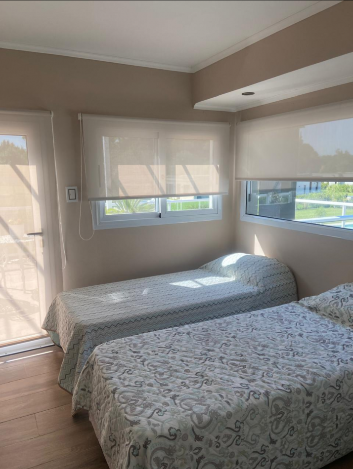 MAJESTUOSA RESIDENCIA DE 5 AMBIENTES EN VENTA EN EL CLUB DE CAMPO LA RESERVA ESCONDIDA - AREA 60