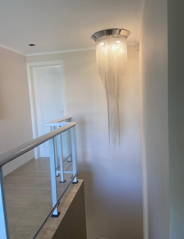 MAJESTUOSA RESIDENCIA DE 5 AMBIENTES EN VENTA EN EL CLUB DE CAMPO LA RESERVA ESCONDIDA - AREA 60