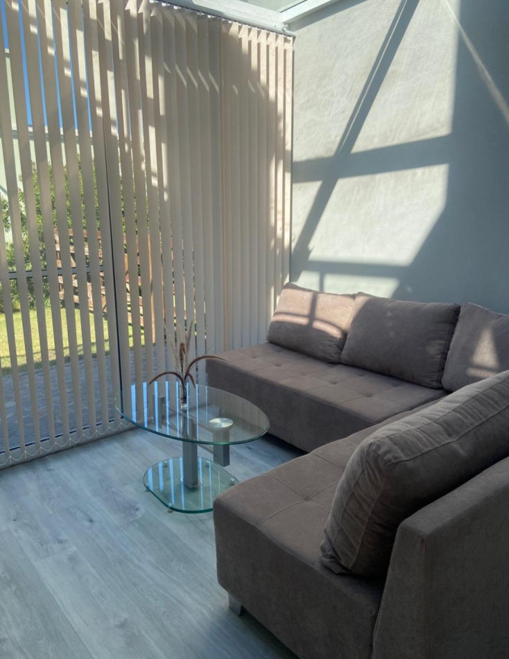MAJESTUOSA RESIDENCIA DE 5 AMBIENTES EN VENTA EN EL CLUB DE CAMPO LA RESERVA ESCONDIDA - AREA 60