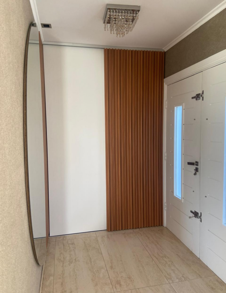 MAJESTUOSA RESIDENCIA DE 5 AMBIENTES EN VENTA EN EL CLUB DE CAMPO LA RESERVA ESCONDIDA - AREA 60
