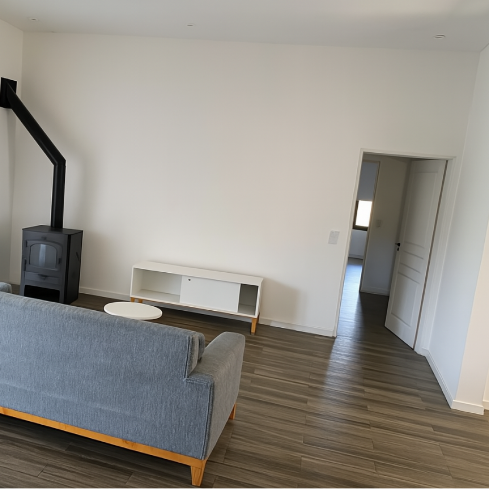 PROPIEDAD DESARROLLADA EN UNA PLANTA. CON PISCINA Y MAJESTUOSO PARQUE - VENTA EN LA RESERVA ESCONDIDA - AREA 60 