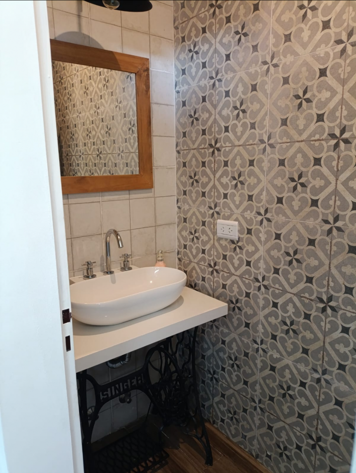 PROPIEDAD DESARROLLADA EN UNA PLANTA. CON PISCINA Y MAJESTUOSO PARQUE - VENTA EN LA RESERVA ESCONDIDA - AREA 60 
