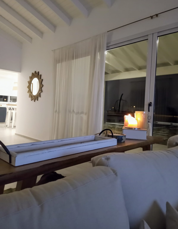 PROPIEDAD EN VENTA DE 4 AMBIENTES CON UN MAJESTUOSO PARQUE. PISCINA Y SOLARIUM EN EL EXCLUSIVO CLUB DE CAMPO LA RESERVA ESCONDIDA - AREA 60 