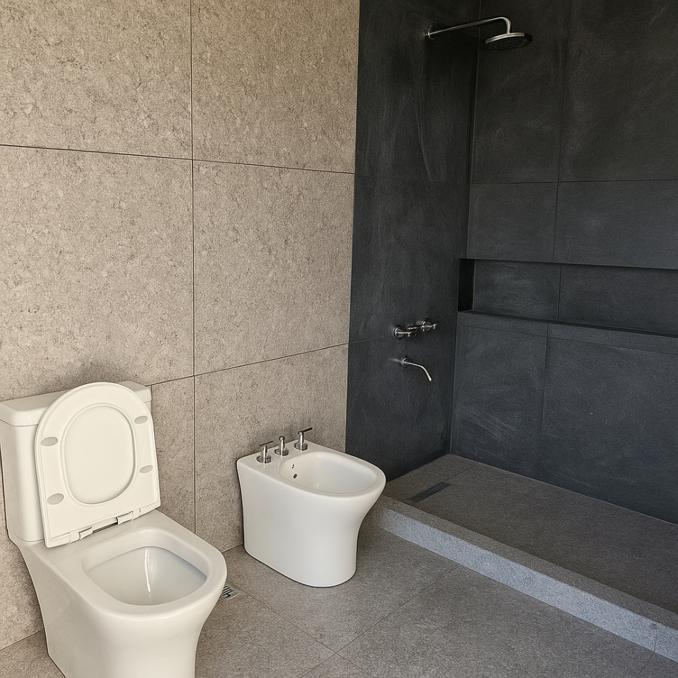 EXCELENTE PROPIEDAD DE 2 PLANTAS CON PISCINA Y MAJESTUOSO PARQUE EN CLUB DE CAMPO " LA VICTORIA POLO COUNTRY CLUB "- AREA 60