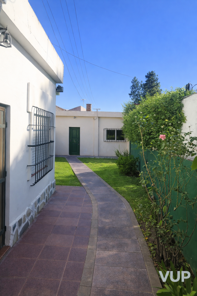 EXCELENTE PROPIEDAD EN VENTA EN SAN ANTONIO DE PADUA ( ZONA EXCLUSIVA Y RESIDENCIAL )